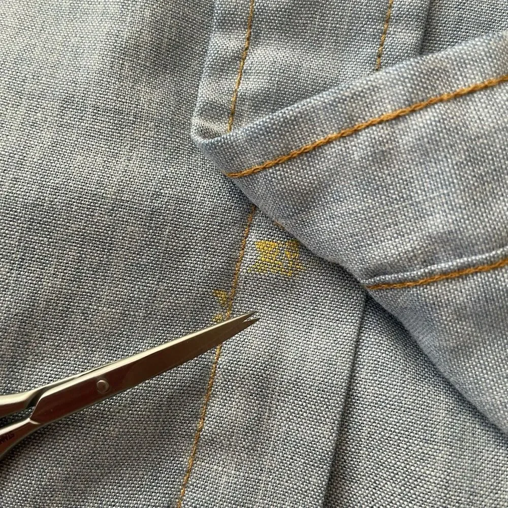 VTG 70s Levi’s Chambray Orange Tab Men’s Work Shirt Sky Blue Cotton Blend Large